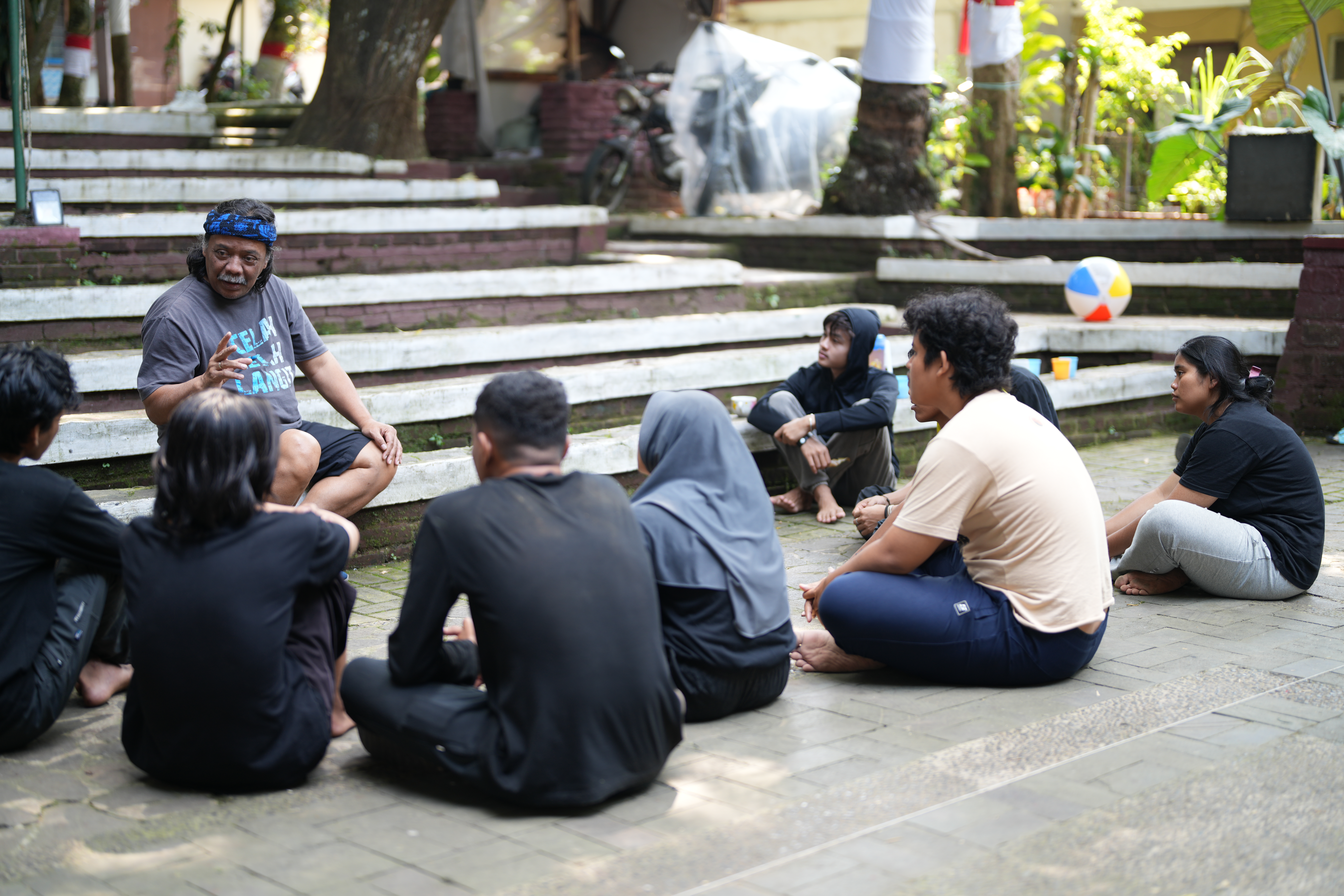 Penyerahan Sertifikat Kelulusan